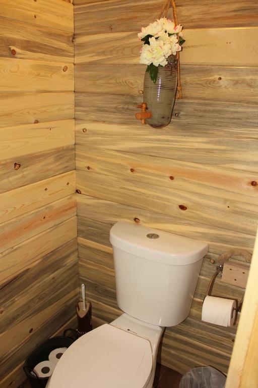 Silver Cabin In The Western Barn มอนติเชลโล ภายนอก รูปภาพ