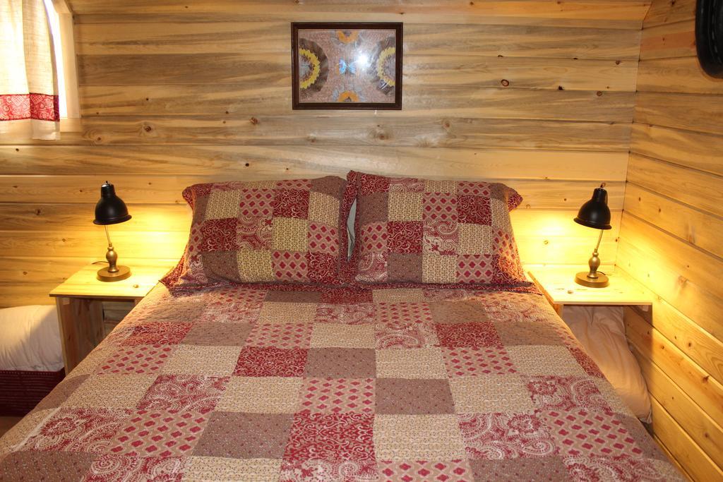 Silver Cabin In The Western Barn มอนติเชลโล ภายนอก รูปภาพ