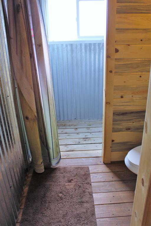 Silver Cabin In The Western Barn มอนติเชลโล ภายนอก รูปภาพ
